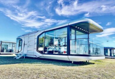 Vessel House: The Ultimate Guide to Modern Capsule & Modular Homes