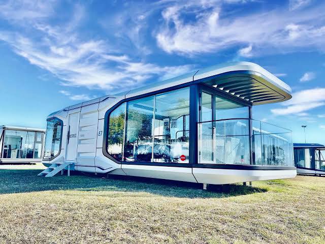 Vessel House: The Ultimate Guide to Modern Capsule & Modular Homes